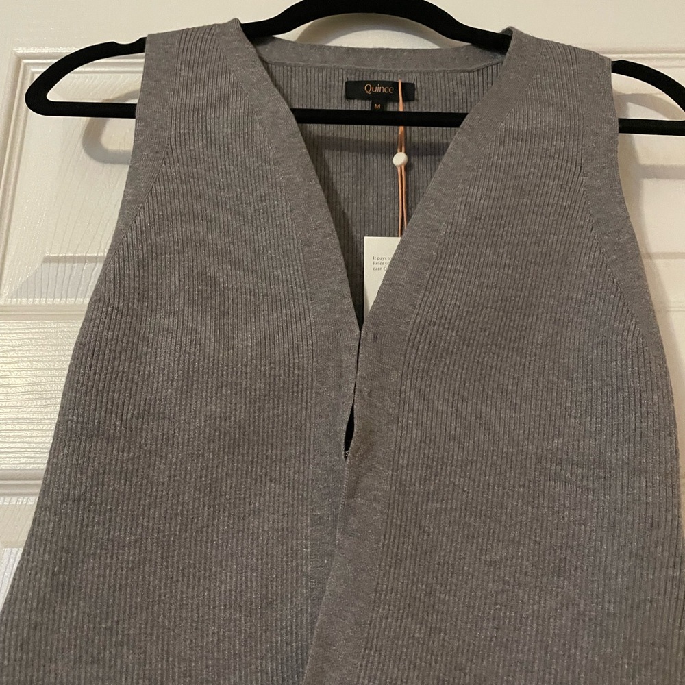 Quince Women's V-Neck Sweater Vest in Gray